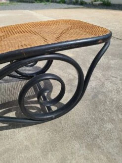 Chaise Longue Thonet Canngage Et Bois De Hêtre Courbé Vers 1900 -Jardin Fournitures Boutique 52ab6a11 fb6b 46e0 a79c d6c57bba20e4