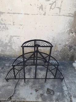 Porte Plantes De Fleuriste Ancien En Fer -Jardin Fournitures Boutique 53df6961 7e82 4fea b9fc 4d91e6a6bc16