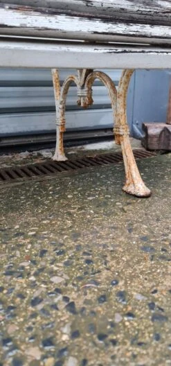 Banc à Lattes De Jardin Blanc Ancien -Jardin Fournitures Boutique 55d621c0 2fa7 4c79 9d30 6fae05fd8d83