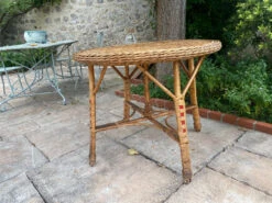 Table Ronde Avec 2 Chaises En Rotin -Jardin Fournitures Boutique 5629b24c f3a5 4863 9060 75c198816a58