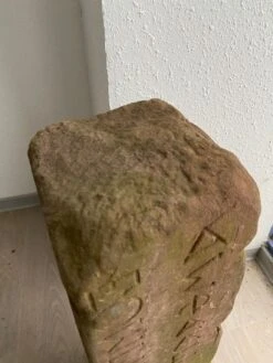 Ancienne Borne De Délimitation En Grès Caractère Grec 15 Ancienne Borne De Délimitation En Grès Caractère Grec -Jardin Fournitures Boutique 58caa516 02b9 450d 855b fd9e6e780b18