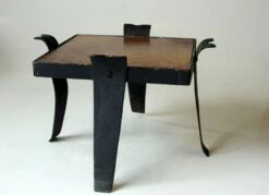 Porte Plante Du Milieu Du Siècle En Fer Forgé Avec Un Carreau De Céramique, Vintage Des Années 1970 -Jardin Fournitures Boutique 5b60dfe9 4c25 469a affd 0a59098ad37d