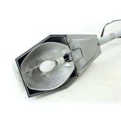 Lampadaire Vintage, Tchécoslovaquie 1970s -Jardin Fournitures Boutique 5faa12a7 910d 4b6b a08a b37d020291da