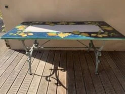 Table Pierre De Lave -Jardin Fournitures Boutique 5fb361f2 4b40 4bf0 8878 f65b9ecf3433