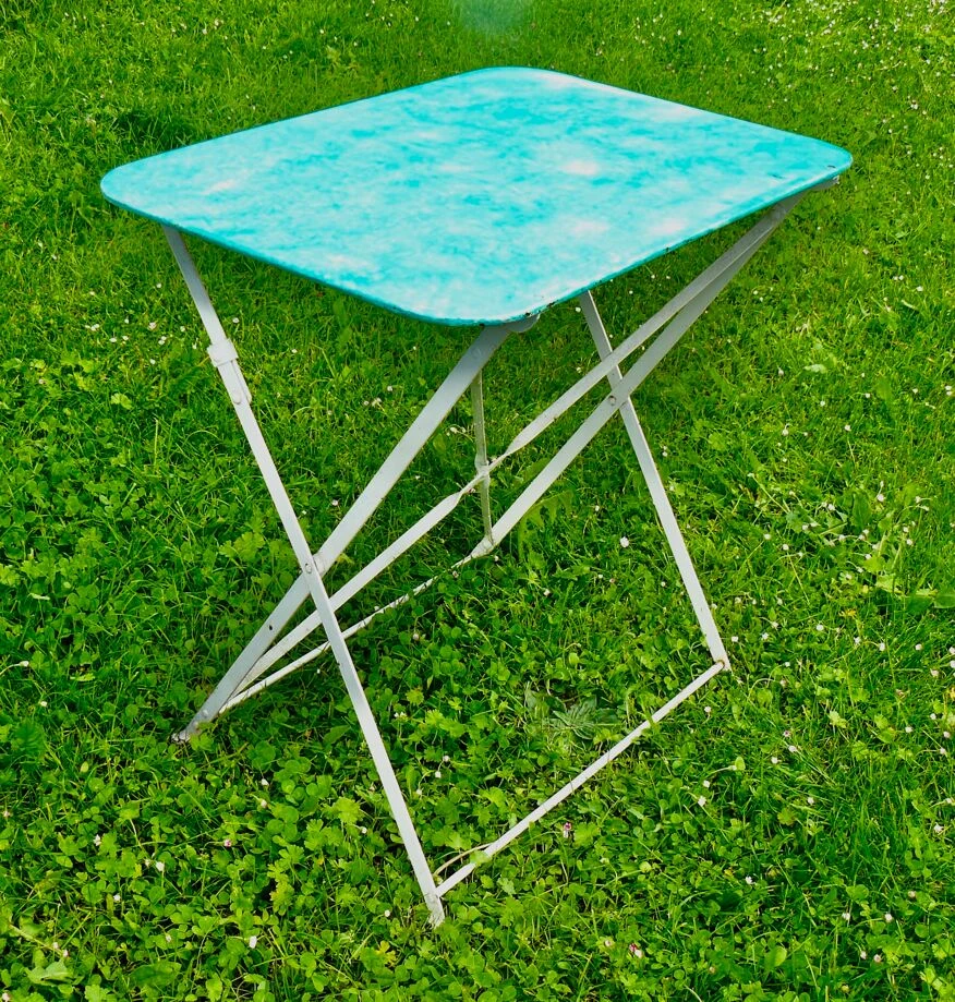 Table De Jardin Pliante Métal Peint Verte Et Blanche Vintage 1950 9 Table De Jardin Pliante Métal Peint Verte Et Blanche Vintage 1950 – Image 7
