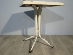 Table De Jardin Années 50 -Jardin Fournitures Boutique 6035f0b2 996b 4523 a03a 4828724a4b2a