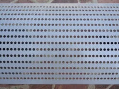 Banc En Métal Perforé -Jardin Fournitures Boutique 62633ac0 9180 4760 a6da ab1170089447