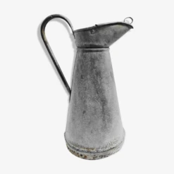 Broc à Couvercle Clapet En Zing