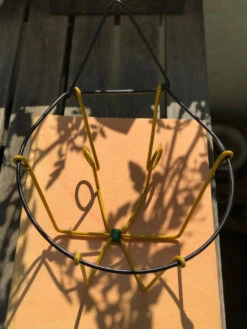 Support Plantes Vintage Années 60 Fer Jaune Et Noir -Jardin Fournitures Boutique 650381e3 a437 4509 aeab a072f068f7fb