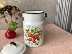 Pot à Lait En Tôle émaillé -Jardin Fournitures Boutique 65f21ead 564c 412b a4a3 c18080e40a55