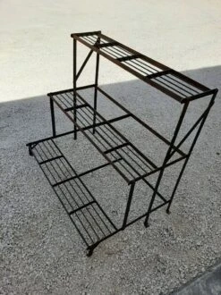 Porte Plante En Fer De Fleuriste Ancien -Jardin Fournitures Boutique 6611ffd8 c4e7 4c44 8822 5ff42e07a7fa