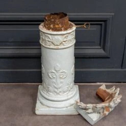 Épi De Faîtage élément De Cheminée En Terre Cuite Vernissée Blanche XIXe -Jardin Fournitures Boutique 67dde64c adb4 4eb9 b9da 0964043ab62c