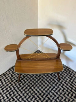 Porte Plante En Formica Vintage 3 Plateau Couleur Brun Scoobidoo Jaune -Jardin Fournitures Boutique 684fc2dd f7e8 4892 a590 21347e565eaa