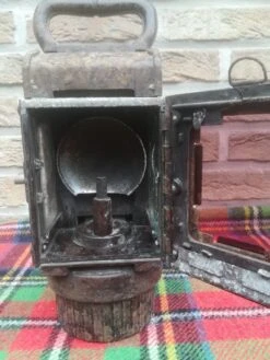 Lanterne Bakélite Militaire Allemande Wehrmacht Ww2 -Jardin Fournitures Boutique 69d83068 f69a 4db3 a835 762917e485bd