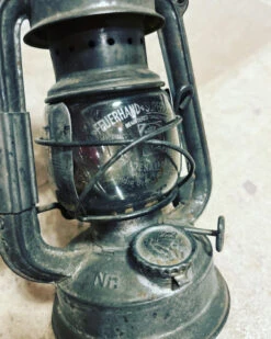 Lanterne Ou Lampe Tempête 1930/40 -Jardin Fournitures Boutique 6b49f20d 3c0b 4c5d a5c4 cefc8e2d04a2