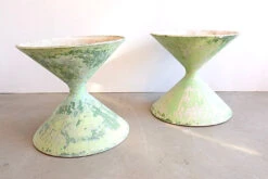 Paire De Jardinières Design Anton Bee Assisté De Guhl -Jardin Fournitures Boutique 6be747f9 a58d 4044 8ec1 c468e48bbc73