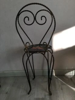 Sellette Vallauris En Forme De Chaise -Jardin Fournitures Boutique 6f0aec05 c444 4f2e 8dea 004408b25315