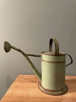 Arrosoir Ancien En Tôle -Jardin Fournitures Boutique 70323f6d dffc 4c74 bbf6 47c63743b68e