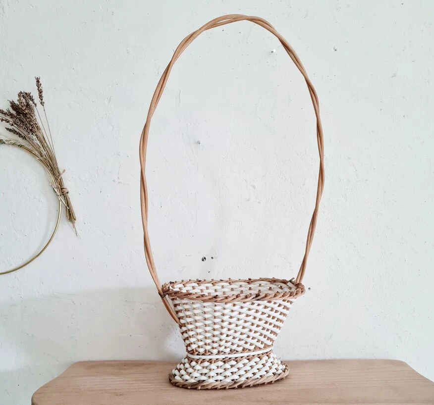 Porte Plantes Ou Support En Rotin Et Scoubidou 4 Porte Plantes Ou Support En Rotin Et Scoubidou – Image 2