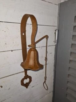 Cloche De Jardin En Fer Et Fonte -Jardin Fournitures Boutique 7300a7bf 7d57 4d41 b394 b3d52e9f5677