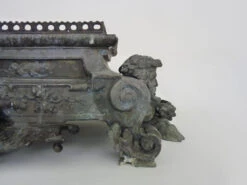 Ancienne Jardinière à Décor Aux Satyres, époque XVIII XIXème -Jardin Fournitures Boutique 74262686 b835 42e7 84a9 46f8e1b17b4f