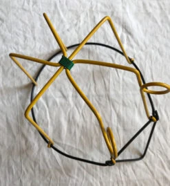 Support Plantes Vintage Années 60 Fer Jaune Et Noir -Jardin Fournitures Boutique 7a7f72e3 f5ea 405c 8b4b e8dc445e4b63