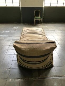 Chaise Longue En Forme De Pouf Flamant Avec Revêtement En Paille Traitée 16 Chaise Longue En Forme De Pouf Flamant Avec Revêtement En Paille Traitée -Jardin Fournitures Boutique 7e8276ac 2578 4dd3 a879 f2a578234b46