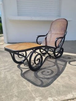 Chaise Longue Thonet Canngage Et Bois De Hêtre Courbé Vers 1900 -Jardin Fournitures Boutique 7fba7033 e38c 435b aad9 21329cef1eaf