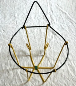 Support Plantes Vintage Années 60 Fer Jaune Et Noir -Jardin Fournitures Boutique 83ae0e35 34b9 4f97 bbcc b50e3f145c7e