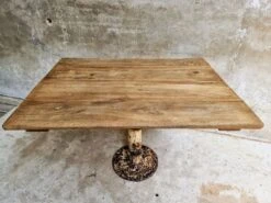 Table Ancienne De Jardin En Chêne Sur Pied En Fonte -Jardin Fournitures Boutique 85587885 c876 4404 9137 fe111dc8c8bf