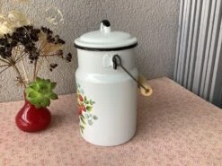 Pot à Lait En Tôle émaillé -Jardin Fournitures Boutique 86c2579a 6a50 4877 88f7 2e178766e994