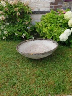 Vasque Design René Pechère édité Par Eternit -Jardin Fournitures Boutique 88a3d2f3 9f70 4fb3 b9a7 ba9bef94e005