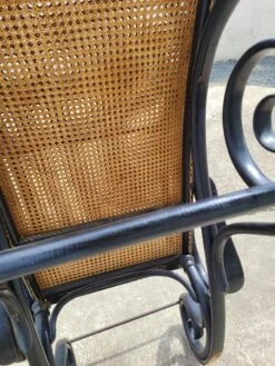 Chaise Longue Thonet Canngage Et Bois De Hêtre Courbé Vers 1900 -Jardin Fournitures Boutique 89c9a0d3 e242 4f25 8bd5 1bd197b58d3a