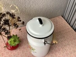 Pot à Lait En Tôle émaillé -Jardin Fournitures Boutique 8aae4bb4 200b 4606 a9a3 e67a1c99fc91