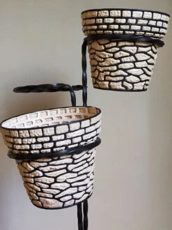 Porte-plantes En Fer Forgé Tripode Années 50, Avec Trois Cache-pots -Jardin Fournitures Boutique 8adf028b 7193 4080 bfb5 5578ffcc06b5