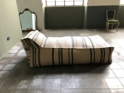 Chaise Longue En Forme De Pouf Flamant Avec Revêtement En Paille Traitée 12 Chaise Longue En Forme De Pouf Flamant Avec Revêtement En Paille Traitée -Jardin Fournitures Boutique 8c829ed0 da3a 4d0c bdb7 d3d905e365de