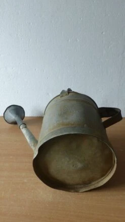 Arrosoir En Zinc Pour Décoration -Jardin Fournitures Boutique 8e3e40e7 3693 4150 8615 16c098b5e1e5