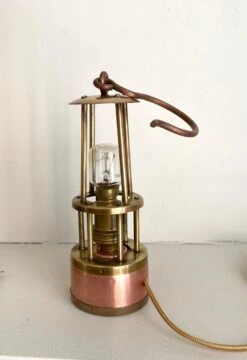 Lampe De Mineur électrifiée, Câble 2 M -Jardin Fournitures Boutique 91928ff7 1d99 446f afce 8ba7d220fc9f