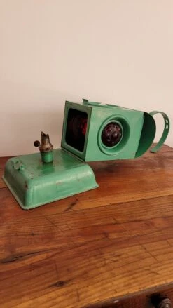 Ancienne Lampe à Huile -Jardin Fournitures Boutique 9197d2da e3a4 4e63 b4d5 a593c639b104