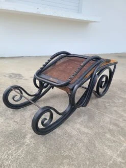 Chaise Longue Thonet Canngage Et Bois De Hêtre Courbé Vers 1900 -Jardin Fournitures Boutique 91aa335c 7eb5 4f57 aed7 2356aa8d4abe