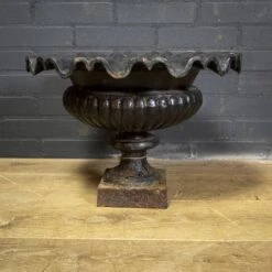 Vase De Jardin En Fonte De Style Napoléon III Français -Jardin Fournitures Boutique 939419fd 503c 4b01 bb74 5b6bf58b0929