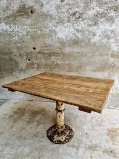 Table Ancienne De Jardin En Chêne Sur Pied En Fonte -Jardin Fournitures Boutique 977d8fb9 1457 4203 9c6d 0fc1e8d94894