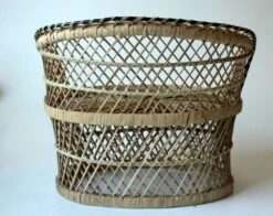 Porte Plantes En Rotin Millésime Des Années 1980 -Jardin Fournitures Boutique 98340c96 c28c 4d9b 8cde f9f2bf8f48ec