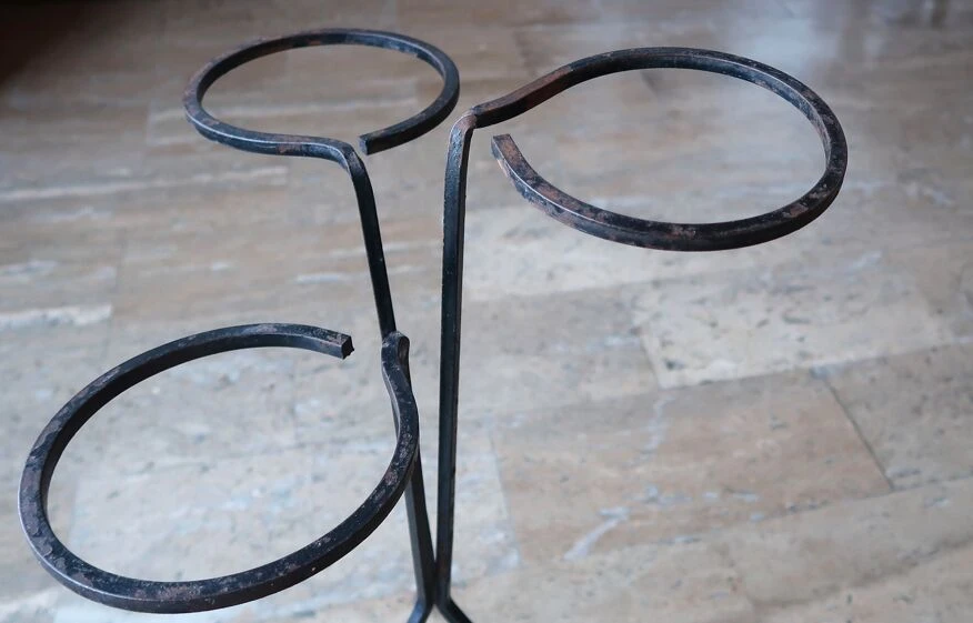 Jardinière Tripode Porte Plantes En Métal Années 50 5 Jardinière Tripode Porte Plantes En Métal Années 50 – Image 3