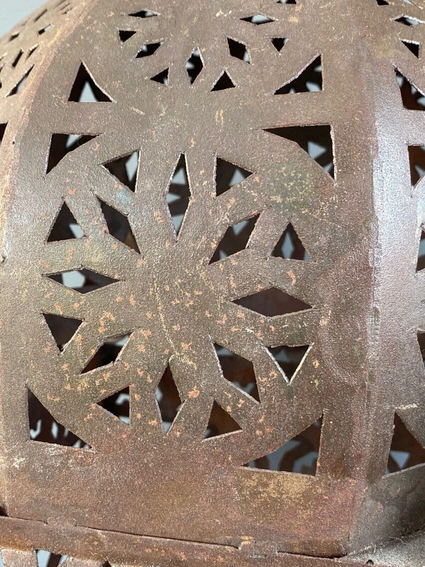 Lanterne Orientale En Métal Ajourée XXeme 12 Lanterne Orientale En Métal Ajourée XXeme – Image 10