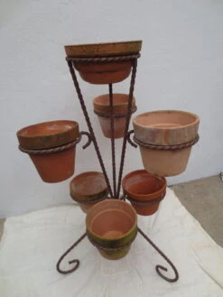 Porte Plantes En Métal De Couleur Marron Brun Capacité 7 Pots -Jardin Fournitures Boutique 9f3a346f cacf 42b5 ab16 e48e624bf4fa