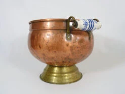 Jardinière Cache Pot En Cuivre Poignées En Porcelaine, Pied Laiton. Année 40 50 15 Jardinière Cache Pot En Cuivre Poignées En Porcelaine, Pied Laiton. Année 40 50 -Jardin Fournitures Boutique a29b9c8e 41a4 4060 a94c e0c07b69105d