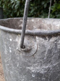 Seau En Fer -Jardin Fournitures Boutique a425ea8a bb1f 4f3a a1f6 0fe7aabebc56