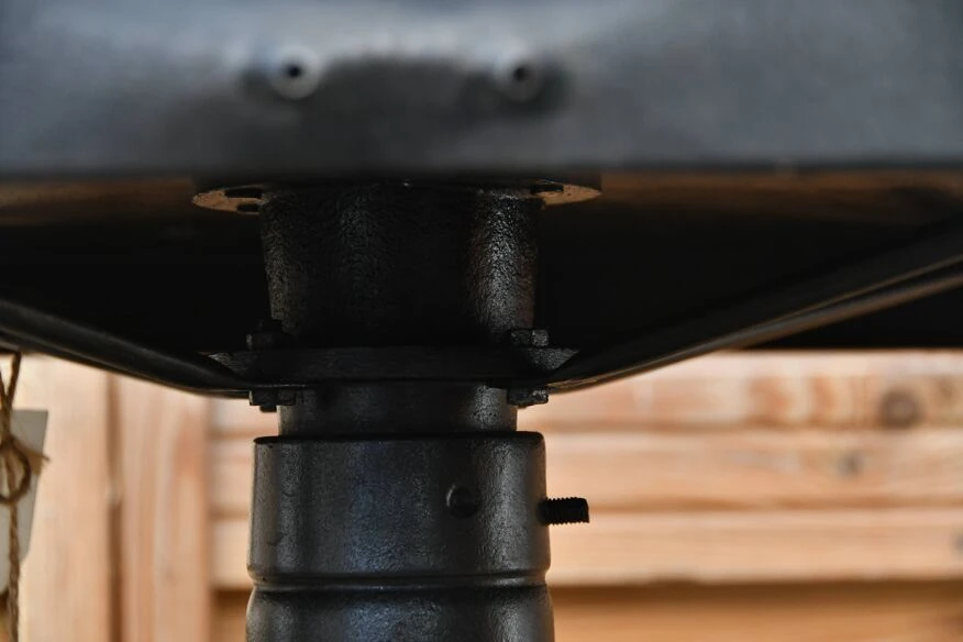 Table Tolix Guéridon 6 Table Tolix Guéridon – Image 4