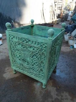 Jardiniere En Fonte XXeme -Jardin Fournitures Boutique a82e81df 7c26 407b 83a5 59d4872b45f7